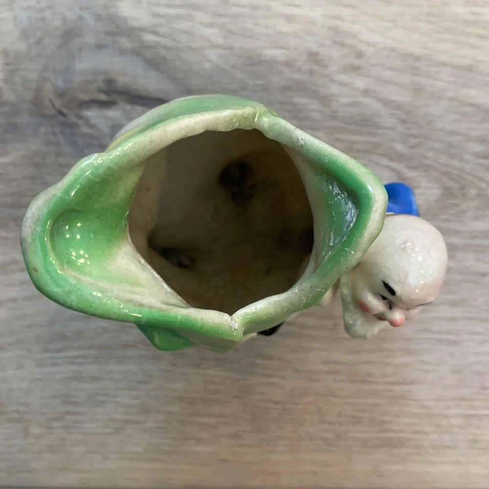 Vintage Leaf Gnome Vase‎ Planter - Picture 6 of 11
